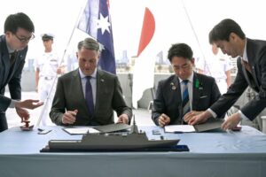 Australia and Japan sign contracts for $7bn warships deal