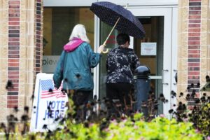 Early in-person voting begins in the 2026 US midterm elections in Virginia