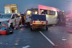 Multiple vehicle road crash in South Africa kills 21