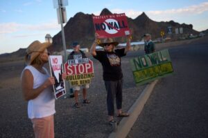 Trump administration seeks Supreme Court approval to build Big Bend wall