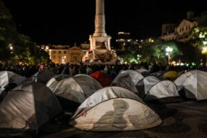 Portugal cost-of-living protesters pour back into camps cleared by police